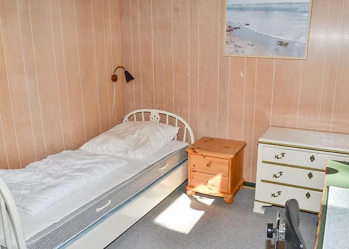 Christian - 3-5km From The Sea By Interhome